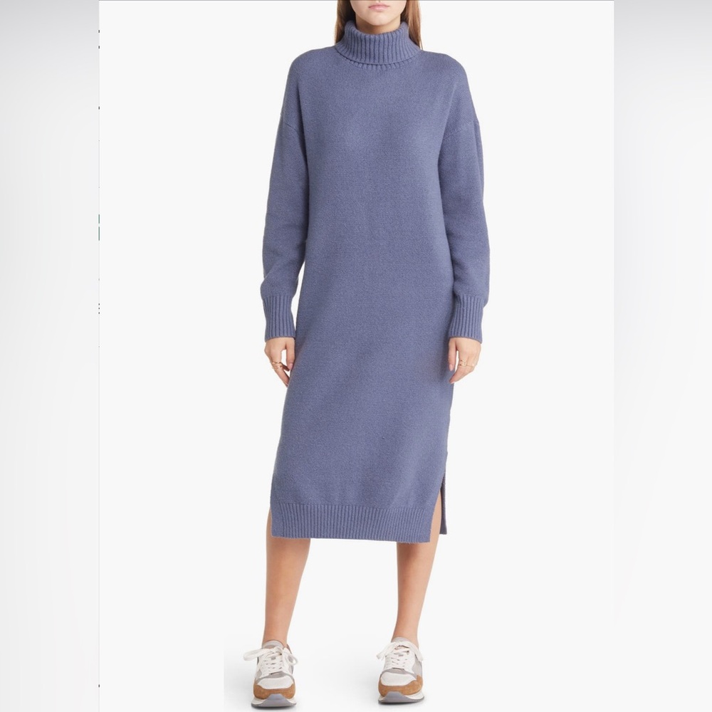 Long Sleeve Cotton and Wool Blend Turtleneck Sweater Dress